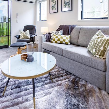 Peaceful Park View Townhouse 2 Bed W/Carpark Apartment Christchurch Exterior photo