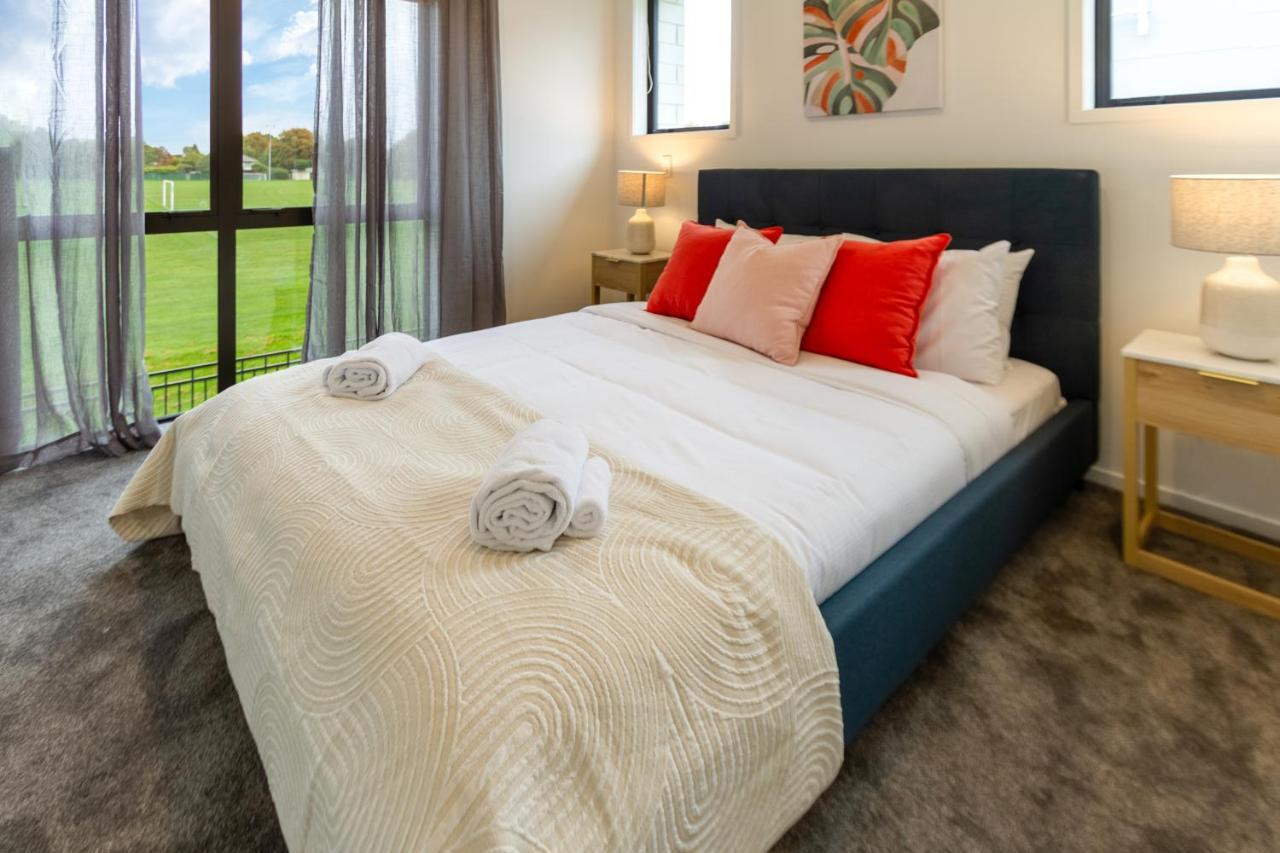 Peaceful Park View Townhouse 2 Bed W/Carpark Apartment Christchurch Exterior photo