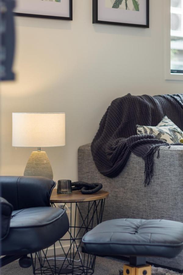 Peaceful Park View Townhouse 2 Bed W/Carpark Apartment Christchurch Exterior photo