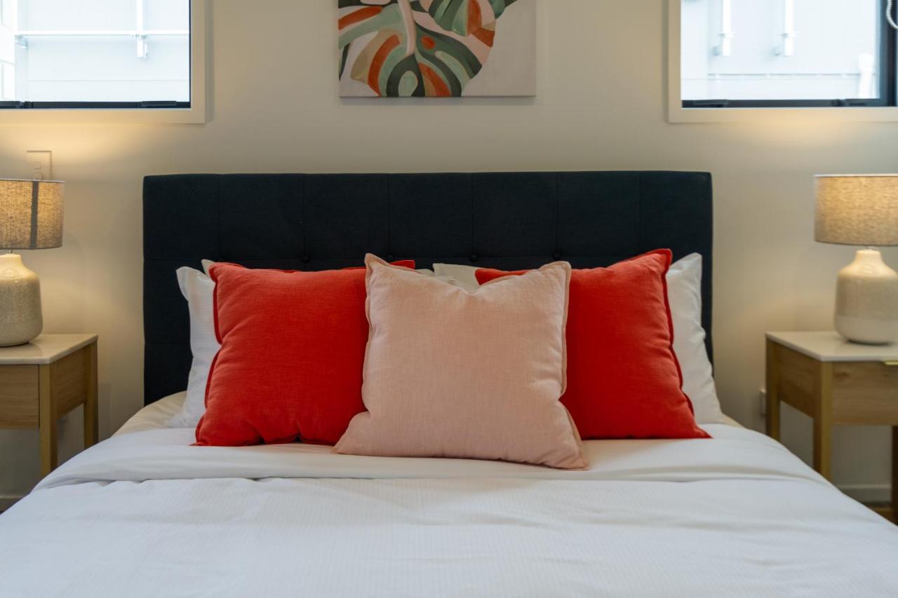 Peaceful Park View Townhouse 2 Bed W/Carpark Apartment Christchurch Exterior photo