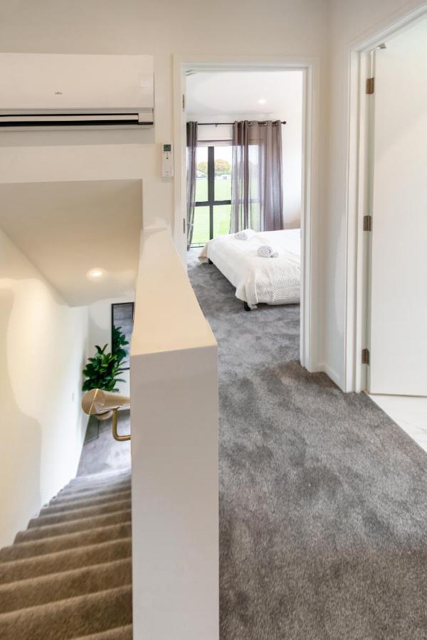 Peaceful Park View Townhouse 2 Bed W/Carpark Apartment Christchurch Exterior photo